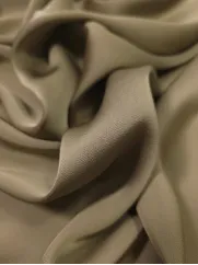 Satyna 👗 sztuczny jedwab na sukienkę dymiony beż ✂ YardTkaniny ✂