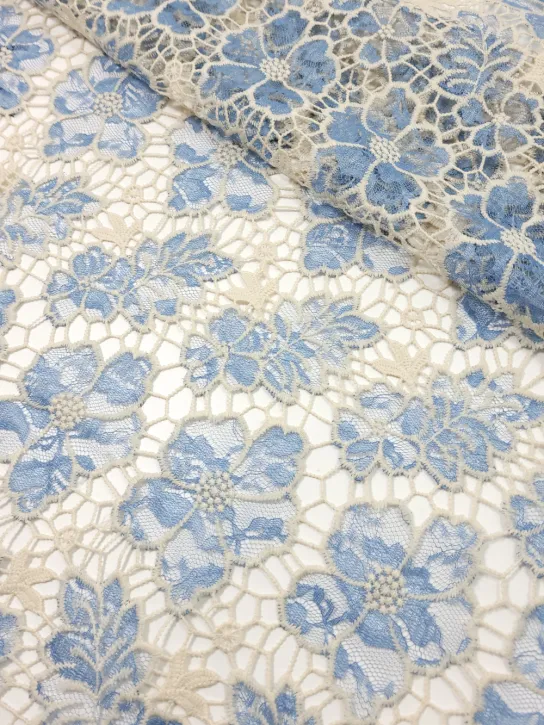 koronka  👗w kwiaty haftowane czeerwone na sukienkę ✂ YardTkaniny ✂