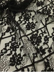 koronka  👗w kwiaty haftowane czeerwone na sukienkę ✂ YardTkaniny ✂