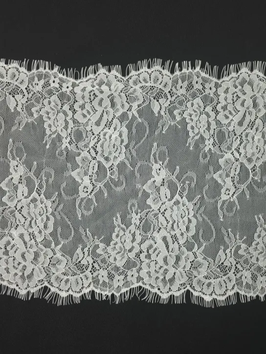 Koronka francuska 👗 delikatne kwiaty na sukienkę boho ✂ YardTkaniny ✂